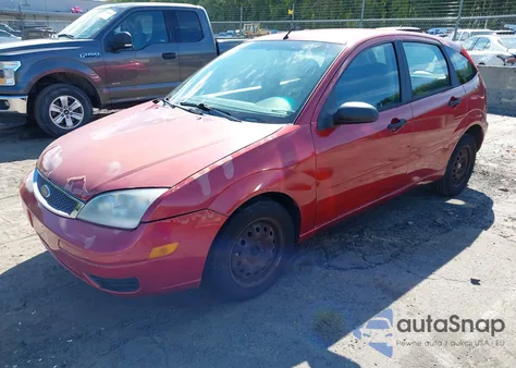 2005 Ford Focus Zx5 z USA, uszkodzony, nr VIN 3FAFP37NX5R122015